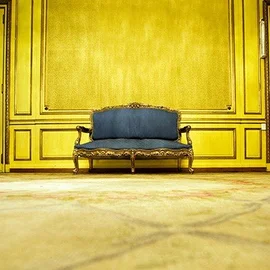 Extravaganz - Hochwertiger Teppichboden in besonders modischer Farbe und schlichtem Muster.
